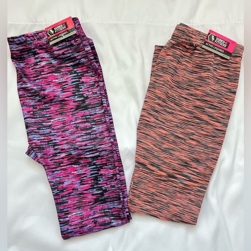 Active Leggings Multi-Colored Size: M-L